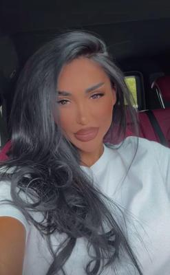 Elnn Romanian bimbo slut.....NO LIMIT COMMENTS