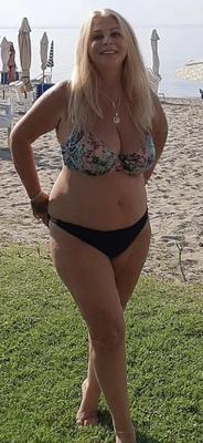 巨乳ギリシャ人熟女
