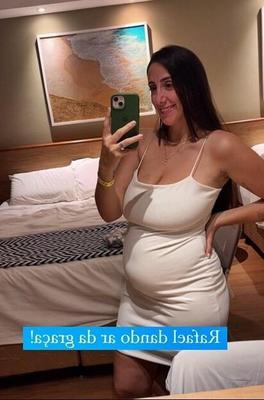 VRAI MACROMASTIA STUPIDES SEINS ÉNORMES DE MAMAN