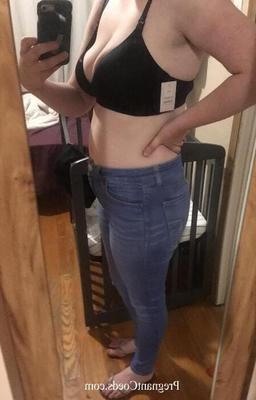Theresea - 29 ans, allaitante 34DD