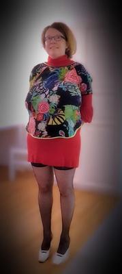 私はマリーベル、あなたの巨乳のエスコートです