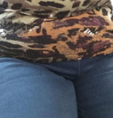 Variété candide seins et cul de Cougar