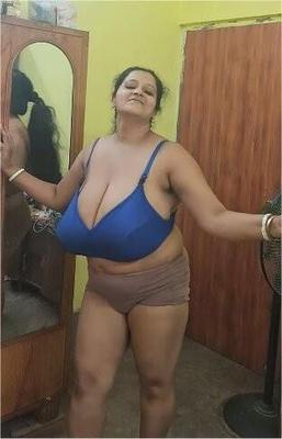 インドの巨大なおっぱい