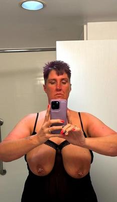 BBW Luscious booty swinger