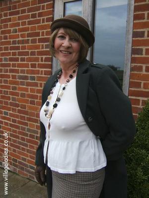 Kelly, mamie bien bâtie