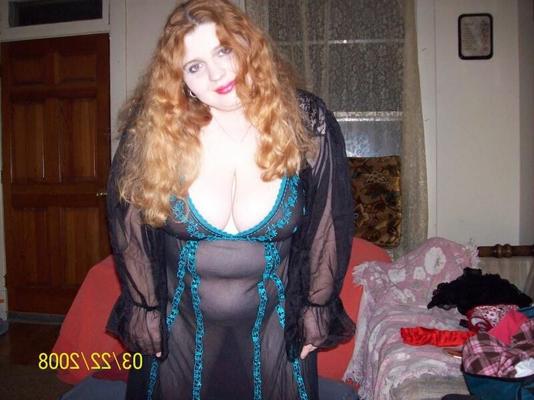 Moonsinger Ruiva gordinha com ótimo corpo