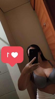 アリナ