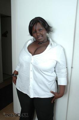 Les Splendides GROSSES MAMELLES SCHLAGS DE MARIANA [XX CEL]