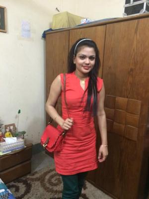 Deshi Busty Model.