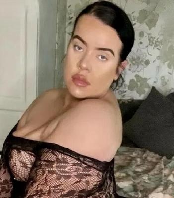 巨大なお尻のおっぱい美しさセクシーな太いギリシャのbbwミックスホット写真