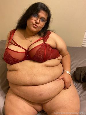 SSBBW Krissy Pretty Brown Fat Girl
