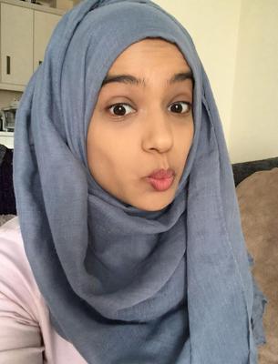 Peitos grandes naturais hijab haram