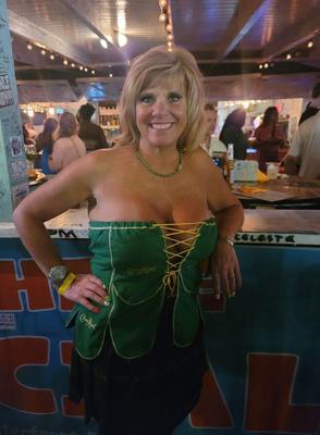 Swinger Gruy Milf
