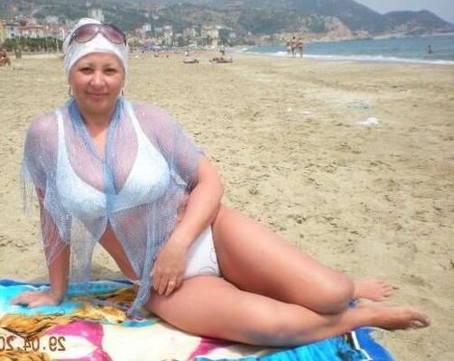アレナ、ゴージャスなロシアのMILF BBC XXX