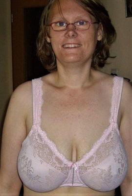 Titts in Bra 
