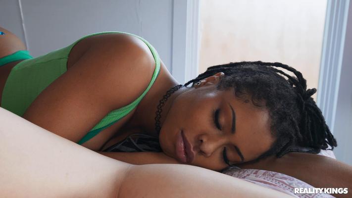 Kira Noir Y Lily Lou