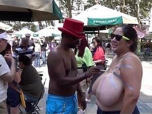 I Love big Boobs 