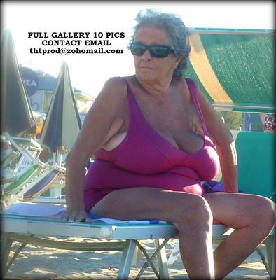 Huge Tits BBW Grannies