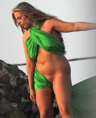 ......... ,,,,,,, Big mamas perfeitas MILF ....... CARLA