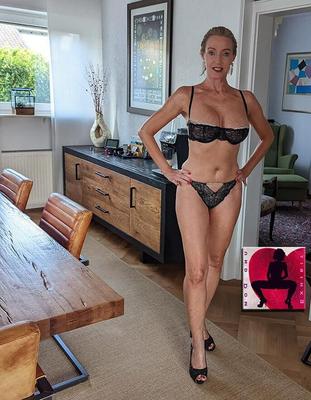 Christina im geilen Outfit 