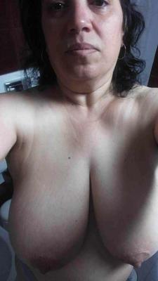 yo Busty Mature
