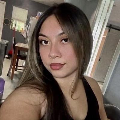 MAMI BIG ASS BIG TITSセクシーなブルネットラテン系妻ミックスホット写真