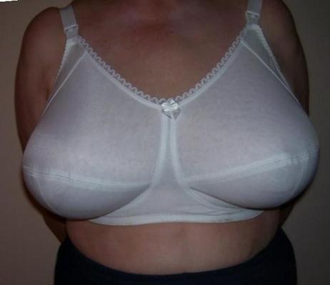 ブラジャーの大きなおっぱい
