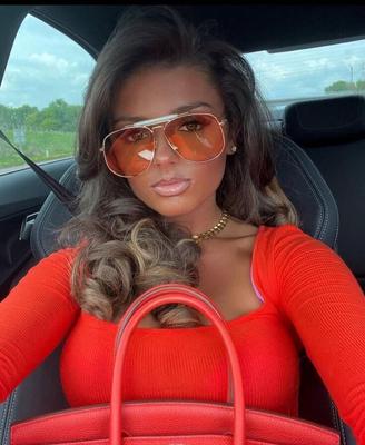 Bimbos Chav Hündinnen, um unsere vollen Kugeln so schnell zu streicheln und abzulassen