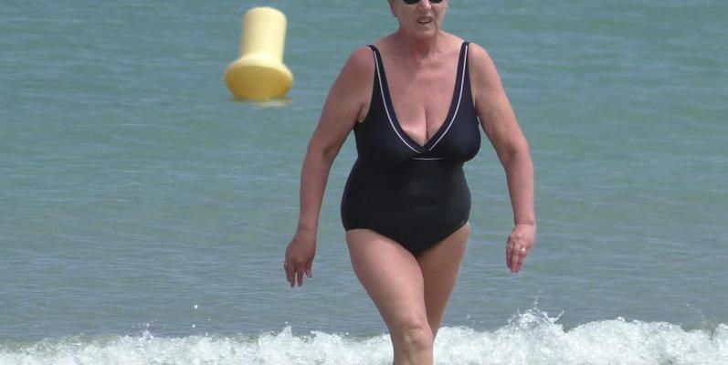 lovely soft saggy tits granny
