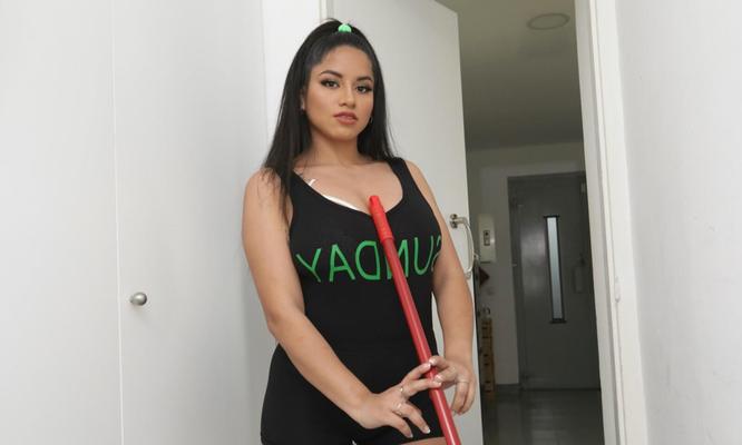Amy Maid reinigt ihn aus