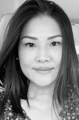 巨乳のアジアの熟女キャンディス