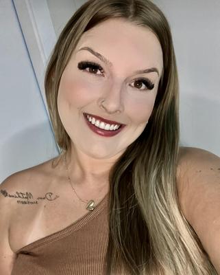 Patricia riesige Arsch große Brüste sexy Brünette Milf gemischte heiße Aufnahmen