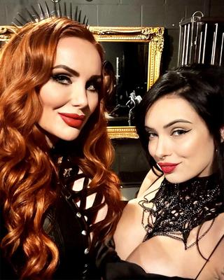 Más amante Morrigan Hel