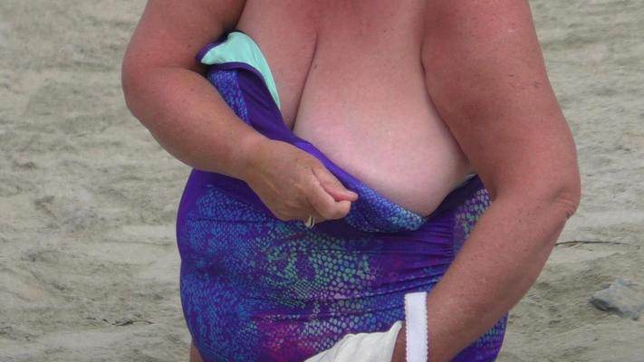 BBW Granny mostrando peitos