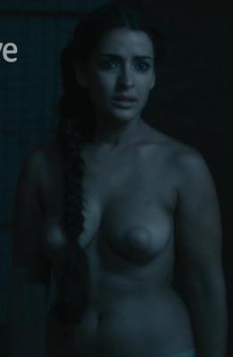 Actriz española Bitch Inmaculada Cuesta Topless en La Novia