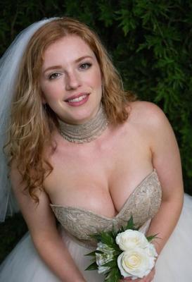 Nice redhead babe AI