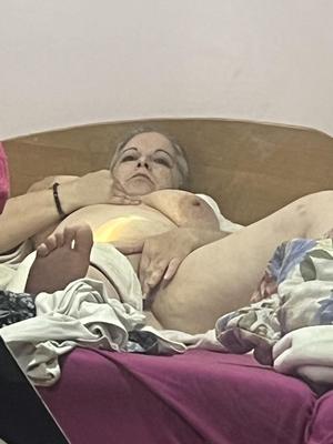  My Bulgarian bbw whore need bbc