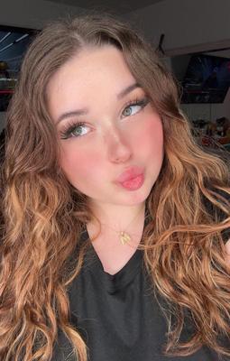 Katie Big Butt Big Boobs Gorgeous Brunette BBW Girl Mixed Hot