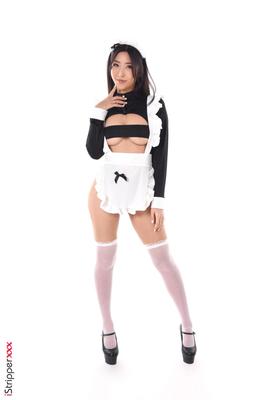 Sumire Mizukawa istripperxxx The Japanese Maid