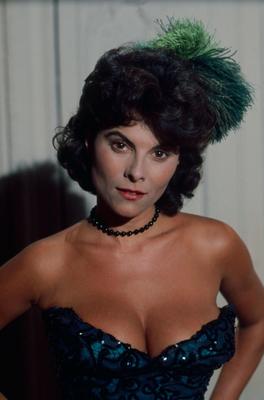 Tits Adrienne Barbeau