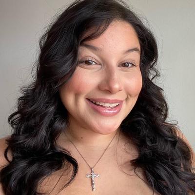 Iliana Huge Boobs Big Butt Beauty Youtuber Girl Mixed Hot Shots