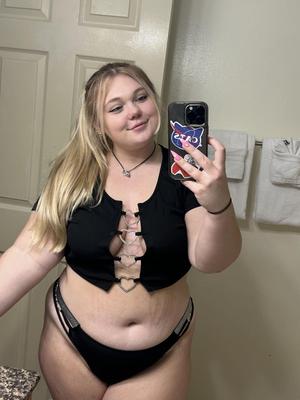 Lxves_ (Sar) (BBW)