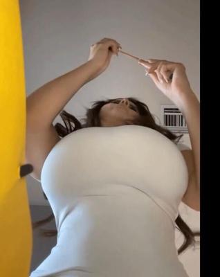 Eu amo peitos grandes
