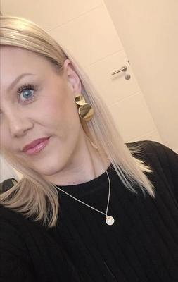 sexy busty German slut 