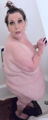 BBW любительские сиськи и живот