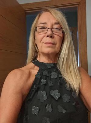 sexy mature gilf slut 