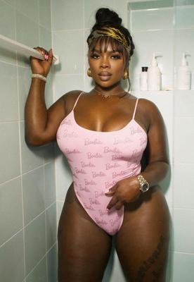 Online Beauty Chrissy